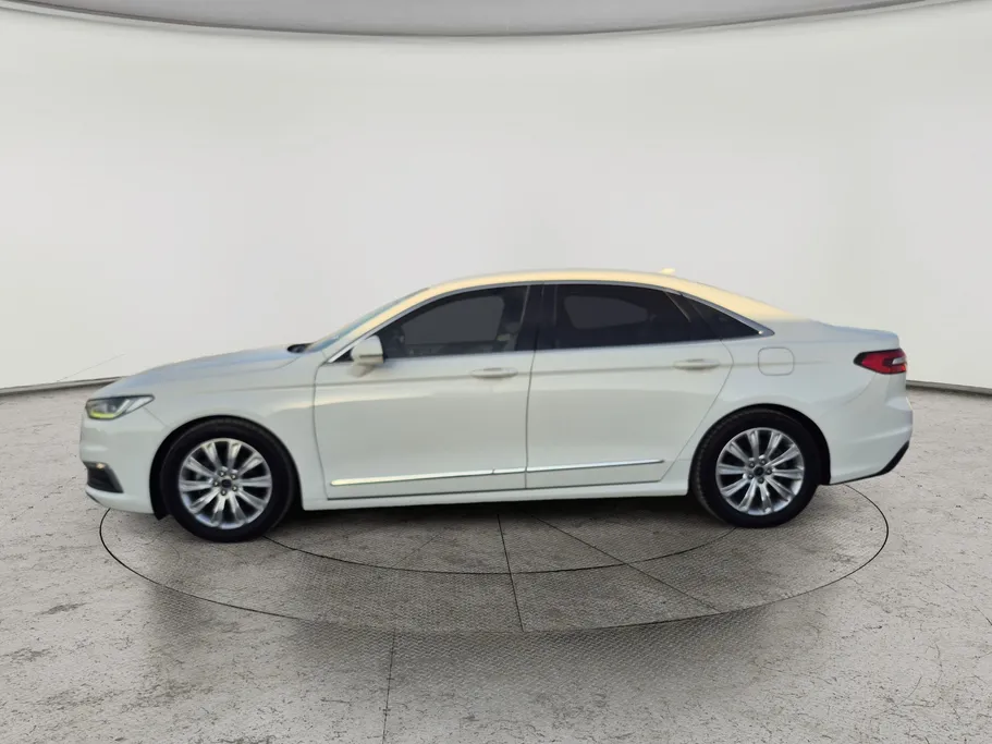 فورد تورس SE 2021 