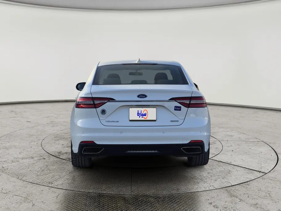 فورد تورس SE 2021 