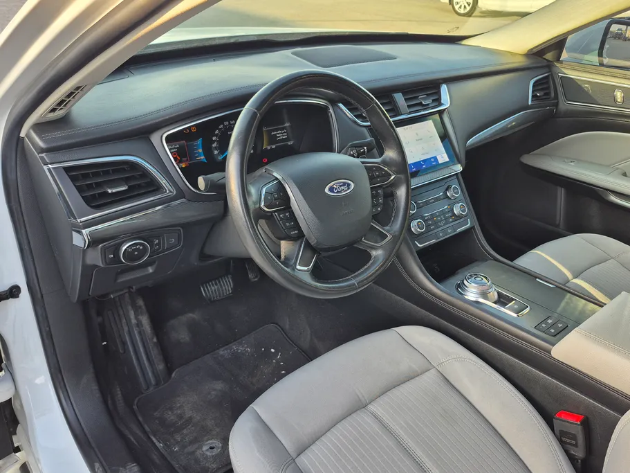 فورد تورس SE 2021 