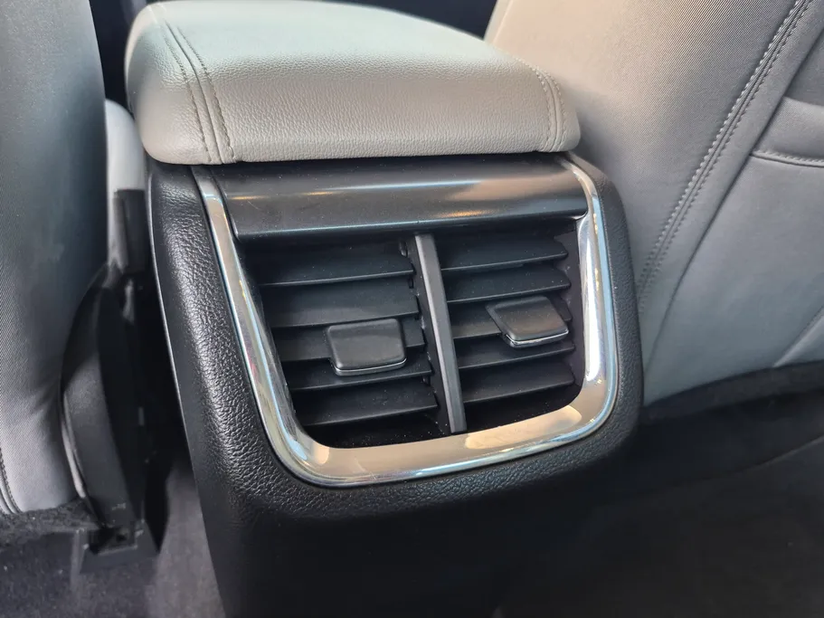 فورد تورس SE 2021 