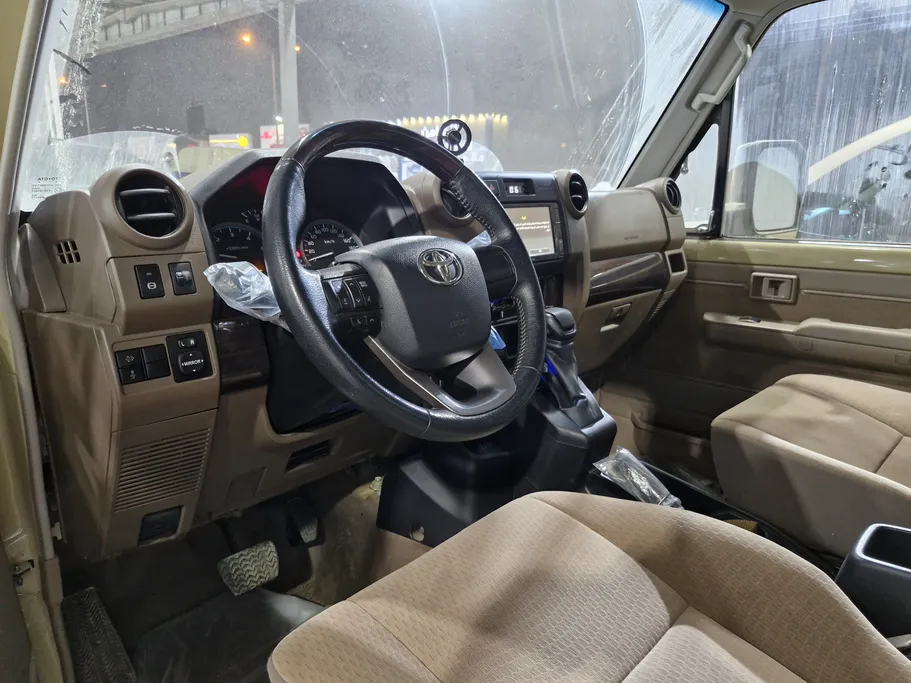 تويوتا شاص LX 2024 