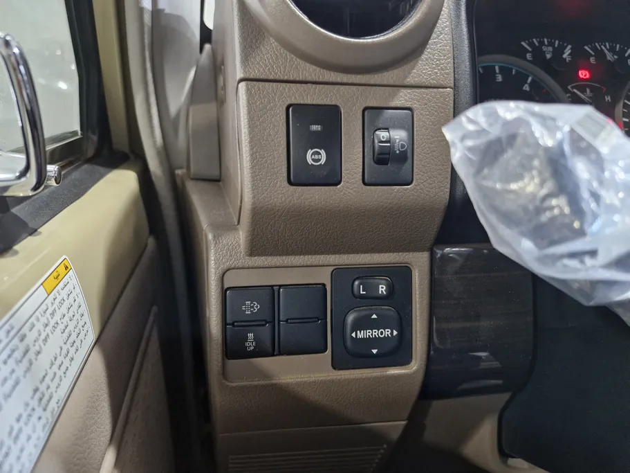 تويوتا شاص LX 2024 