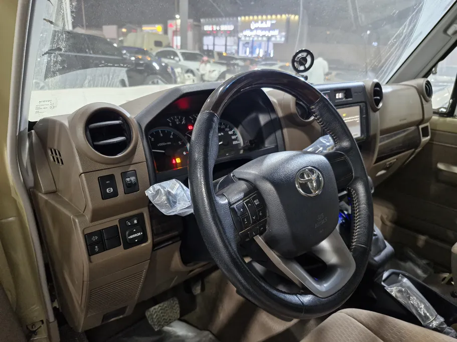 تويوتا شاص LX 2024 