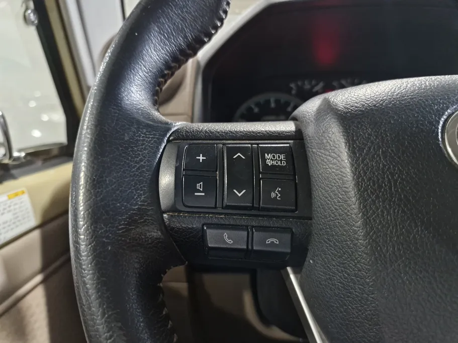 تويوتا شاص LX 2024 