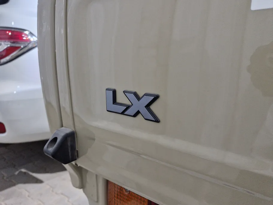 تويوتا شاص LX 2024 