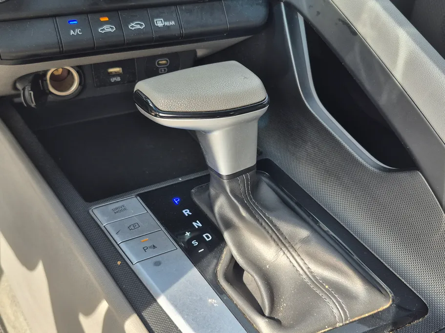 2024 Hyundai Elantra Fleet 