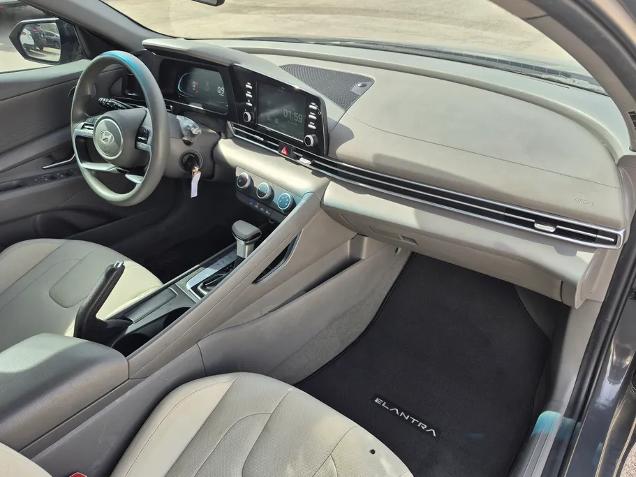 2024 Hyundai Elantra Fleet 