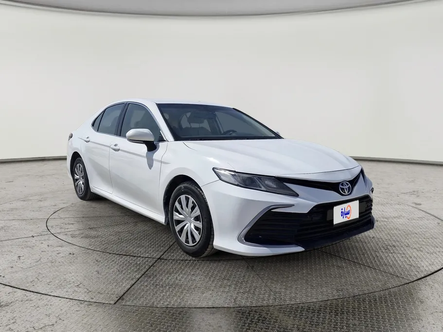 تويوتا كامري LE 2024 