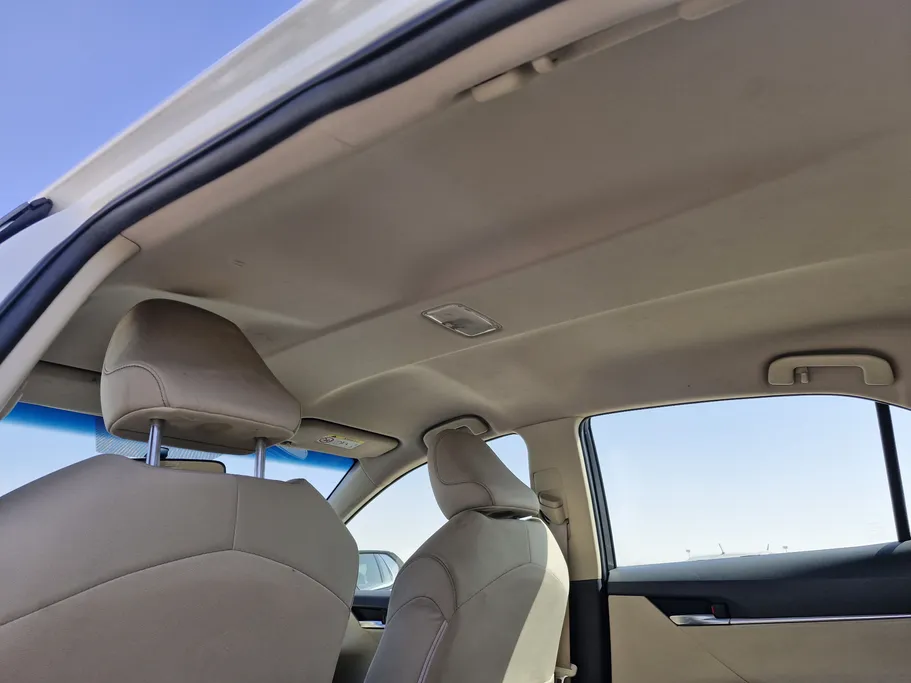 تويوتا كامري LE 2024 