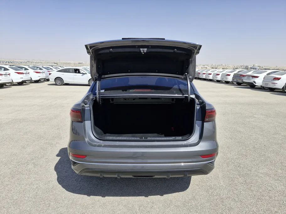 جيلي امجراند GS 2024 