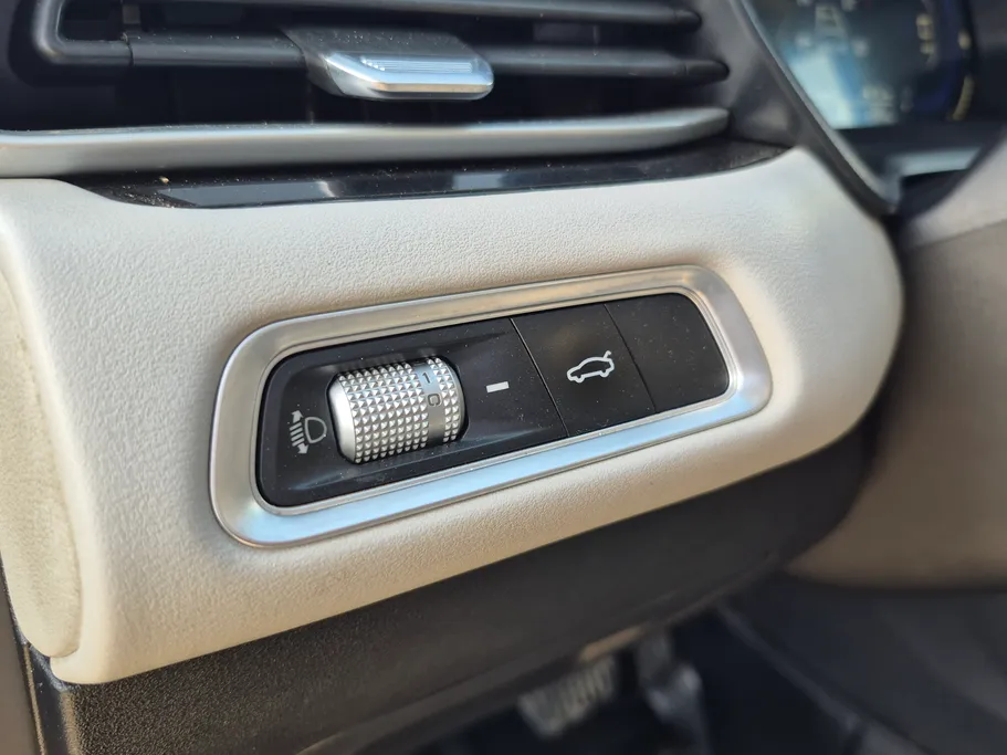 2023 Geely Emgrand GF 