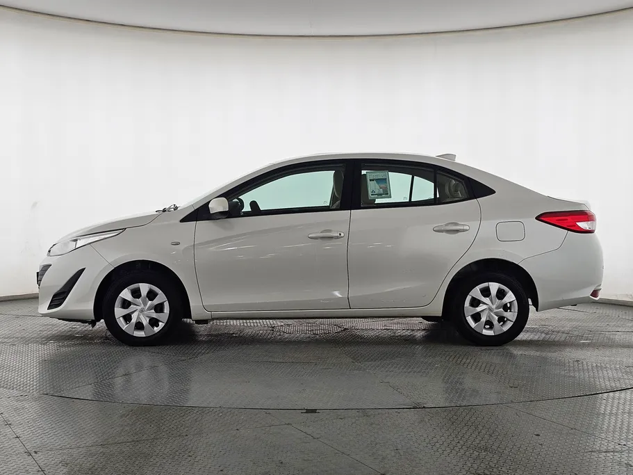 2020 Toyota Yaris  Y 