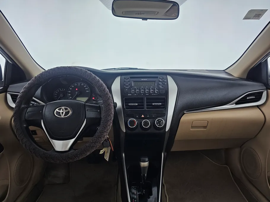 2020 Toyota Yaris  Y 