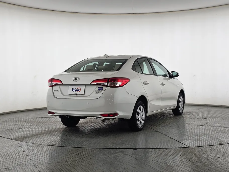 2020 Toyota Yaris  Y 