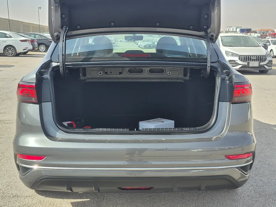 2023 Geely Emgrand GF 