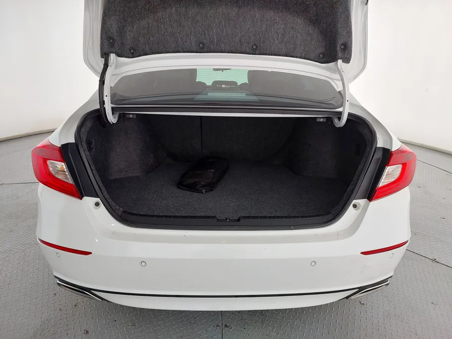 هوندا اكورد LX Sport 2022 