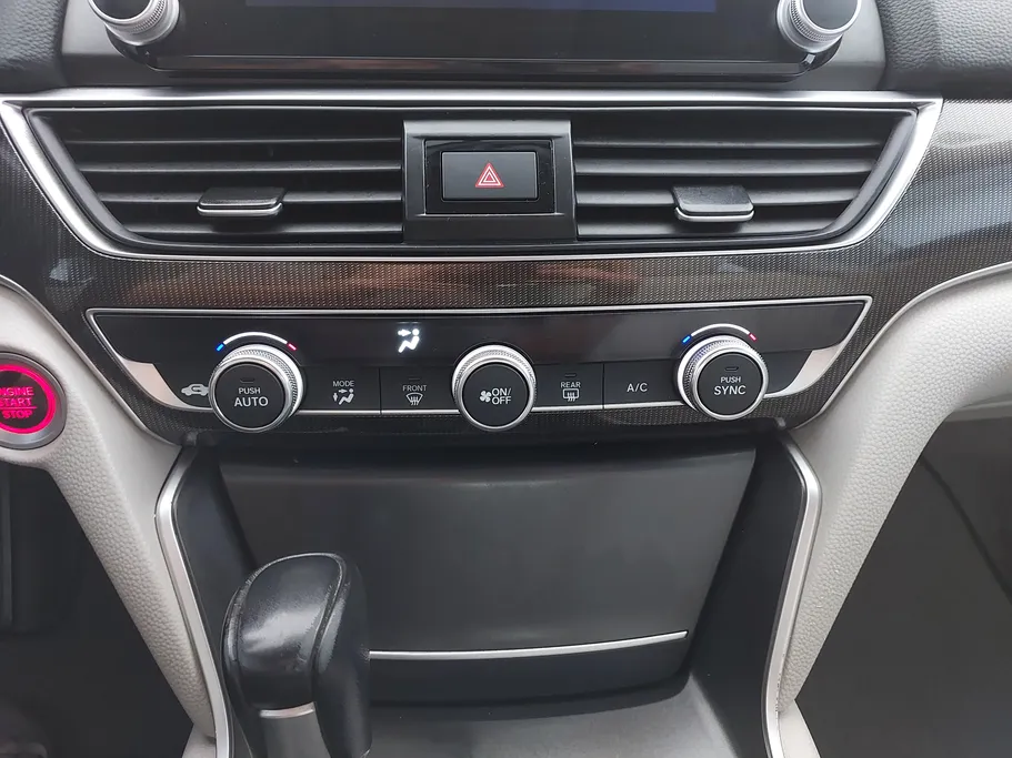 هوندا اكورد LX Sport 2022 