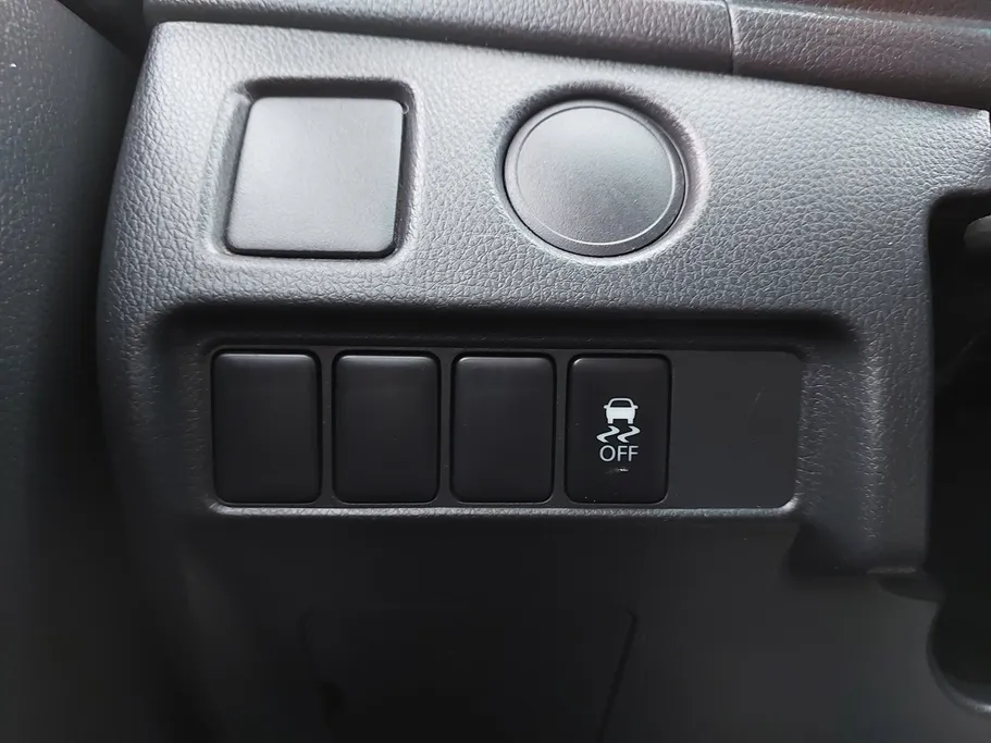 ميتسوبيشي L200 DC 4x2 Diesel 2021 