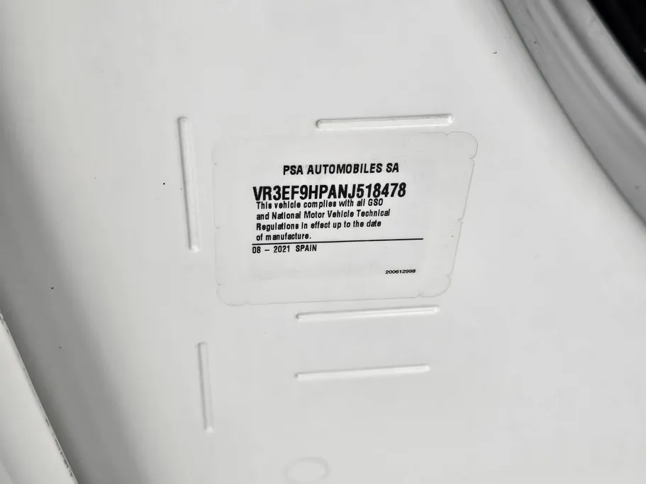 2022 Peugeot Partner Short van 