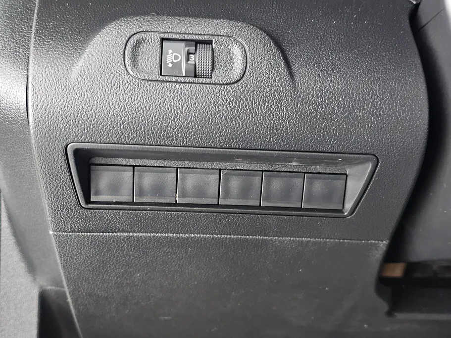 2022 Peugeot Partner Short van 