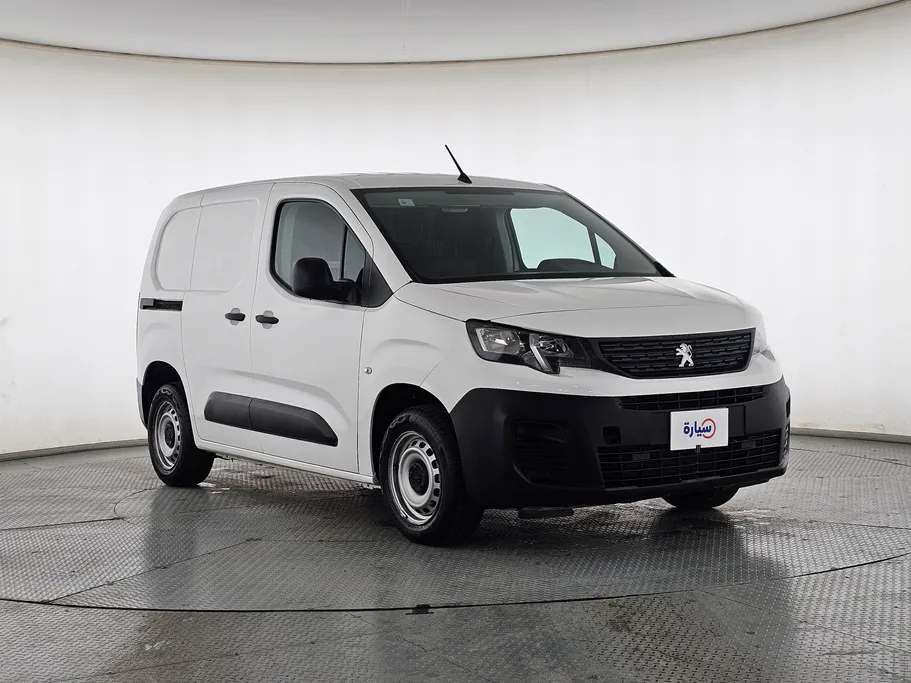 2022 Peugeot Partner Short van 