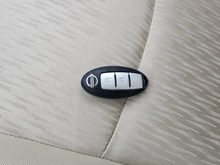 2022 نيسان Xtrail S 5 Seats 