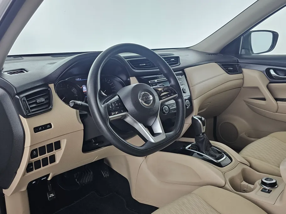 2022 نيسان Xtrail S 5 Seats 