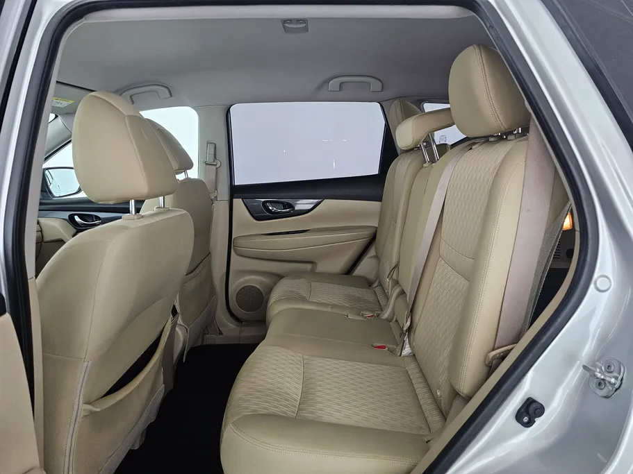 2022 نيسان Xtrail S 5 Seats 