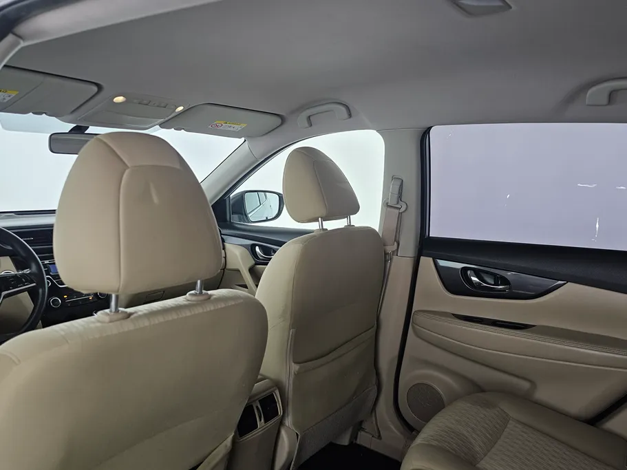 2022 نيسان Xtrail S 5 Seats 