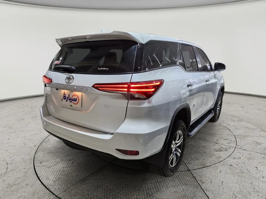 2025 Toyota Fortuner GX2 4x2 