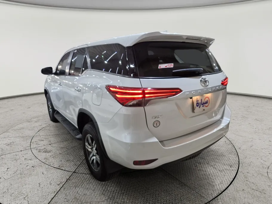 2025 Toyota Fortuner GX2 4x2 
