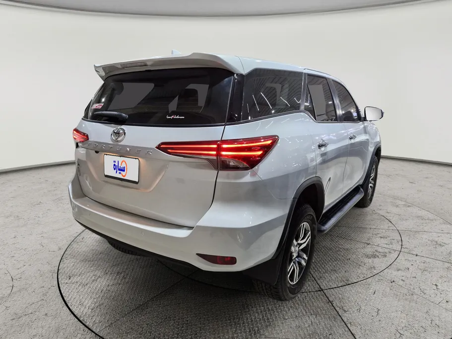 2025 Toyota Fortuner GX2 4x2 