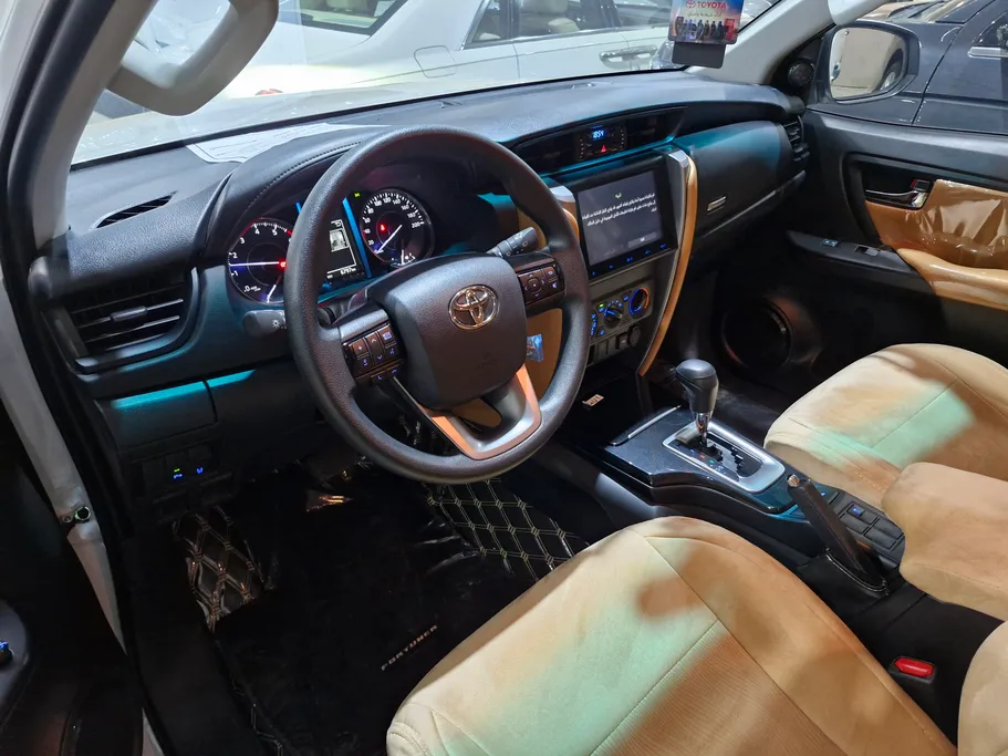 2025 Toyota Fortuner GX2 4x2 