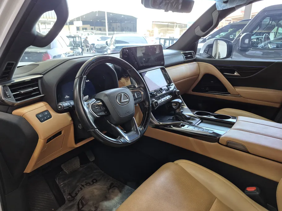 لكزس LX 600 2024 