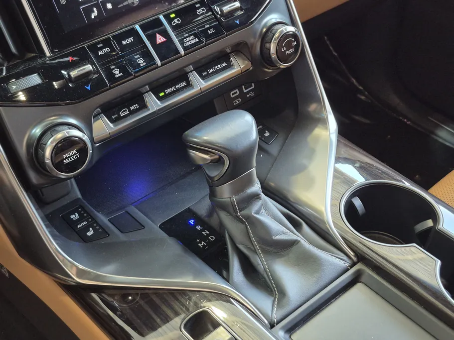 لكزس LX 600 2024 