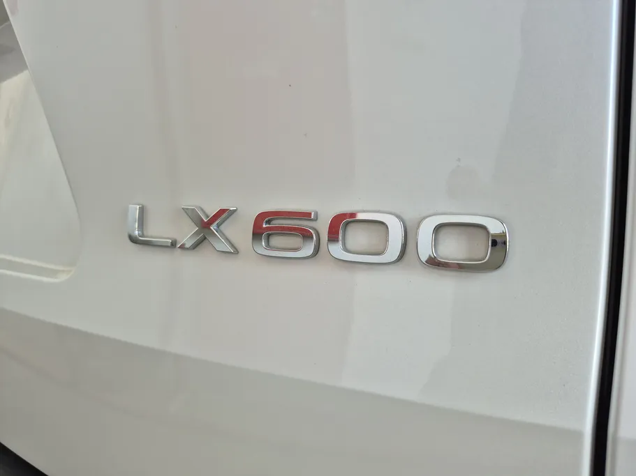لكزس LX 600 2024 