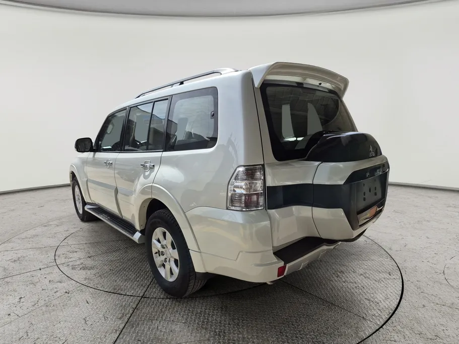 2020 Mitsubishi Pajero GLS 5Doors 