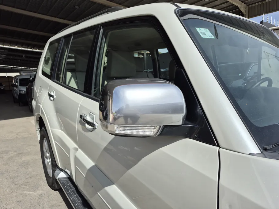 2020 Mitsubishi Pajero GLS 5Doors 