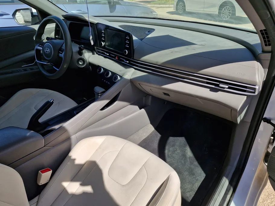 2024 Hyundai Elantra Fleet 