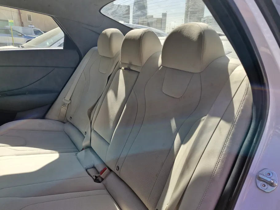 2024 Hyundai Elantra Fleet 