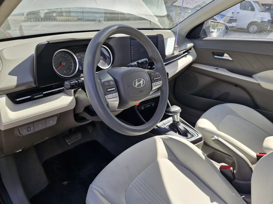 2024 Hyundai Accent Smart 