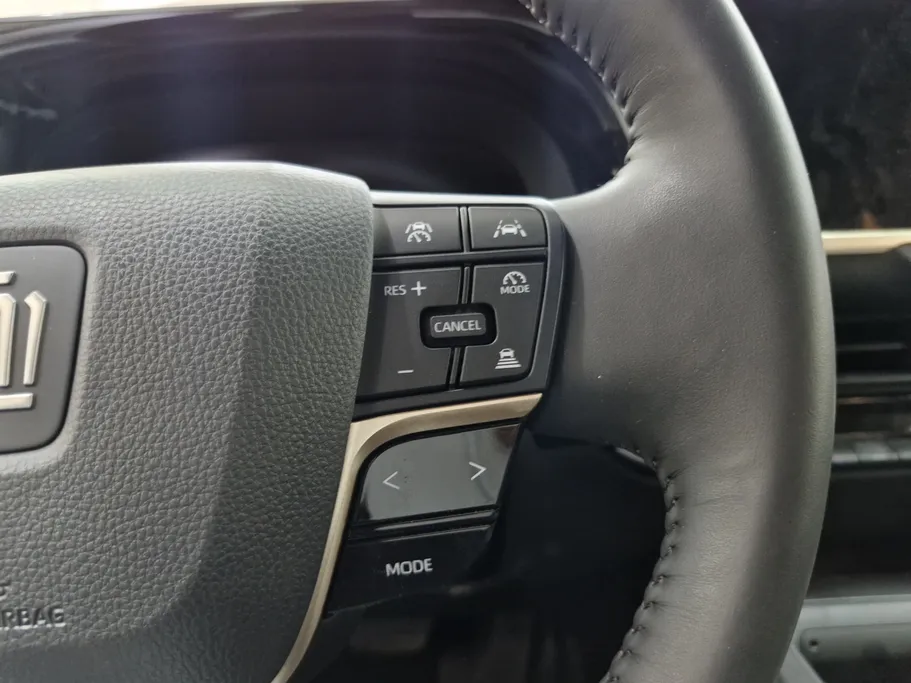 تويوتا كراون Majesta 2023 