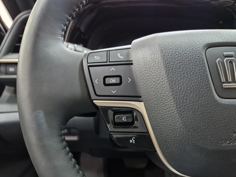 تويوتا كراون Majesta 2023 