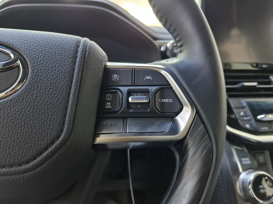 2025 Toyota Land Cruiser GR Sport 