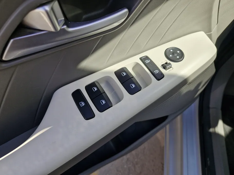 2024 Hyundai Accent Smart 