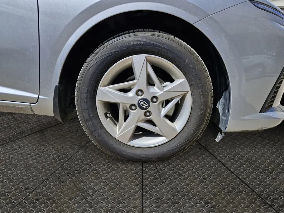 2024 Hyundai Accent Smart 