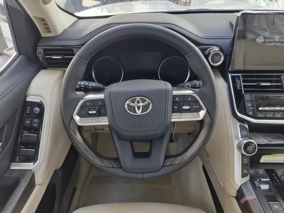 2024 Toyota Land Cruiser VX 