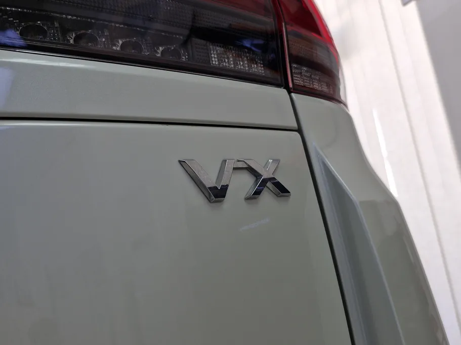 2024 Toyota Land Cruiser VX 