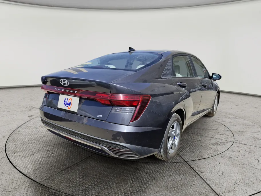 2024 Hyundai Accent Smart 