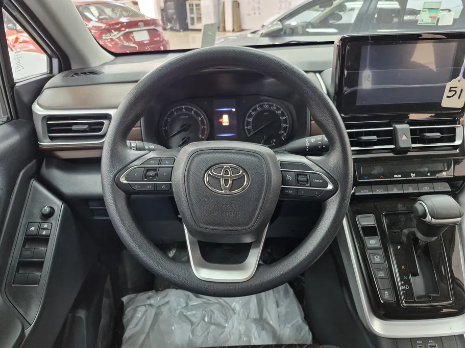 تويوتا اينوفا GL 2025 